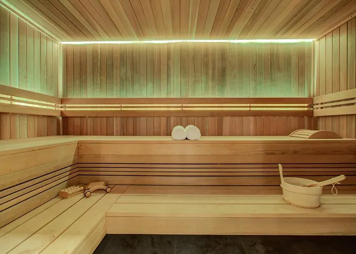 Luxe 5*,spa & Fitness, La Cordee 214 *